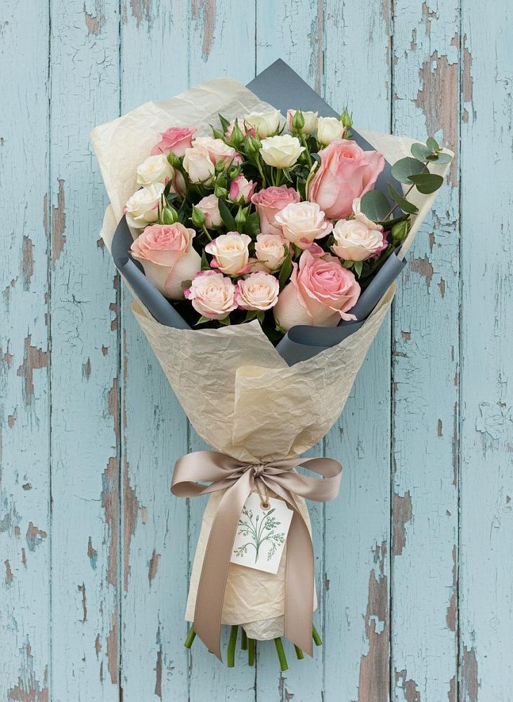 Букет цветов из: Розы в Радужном Владимирской области