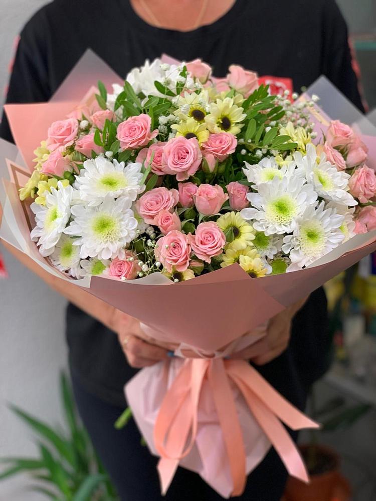 Букет цветов из: Розы и Хризантемы в Радужном Владимирской области