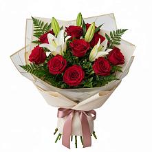 Букет цветов из:  Лилии и Розы в Радужном Владимирской области