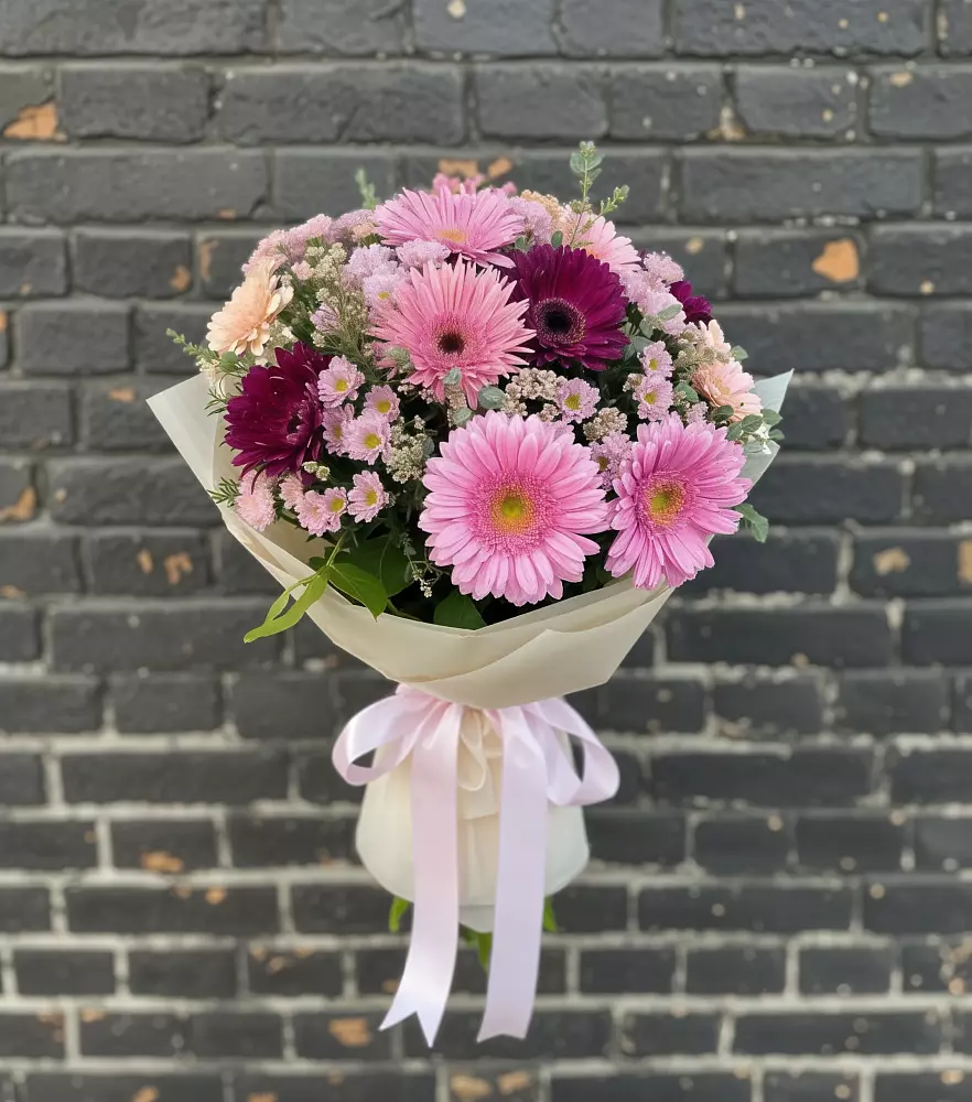 Букет цветов из: Герберы и Хризантемы в Радужном Владимирской области