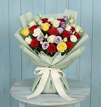 Букет цветов из:  Розы в Радужном Владимирской области