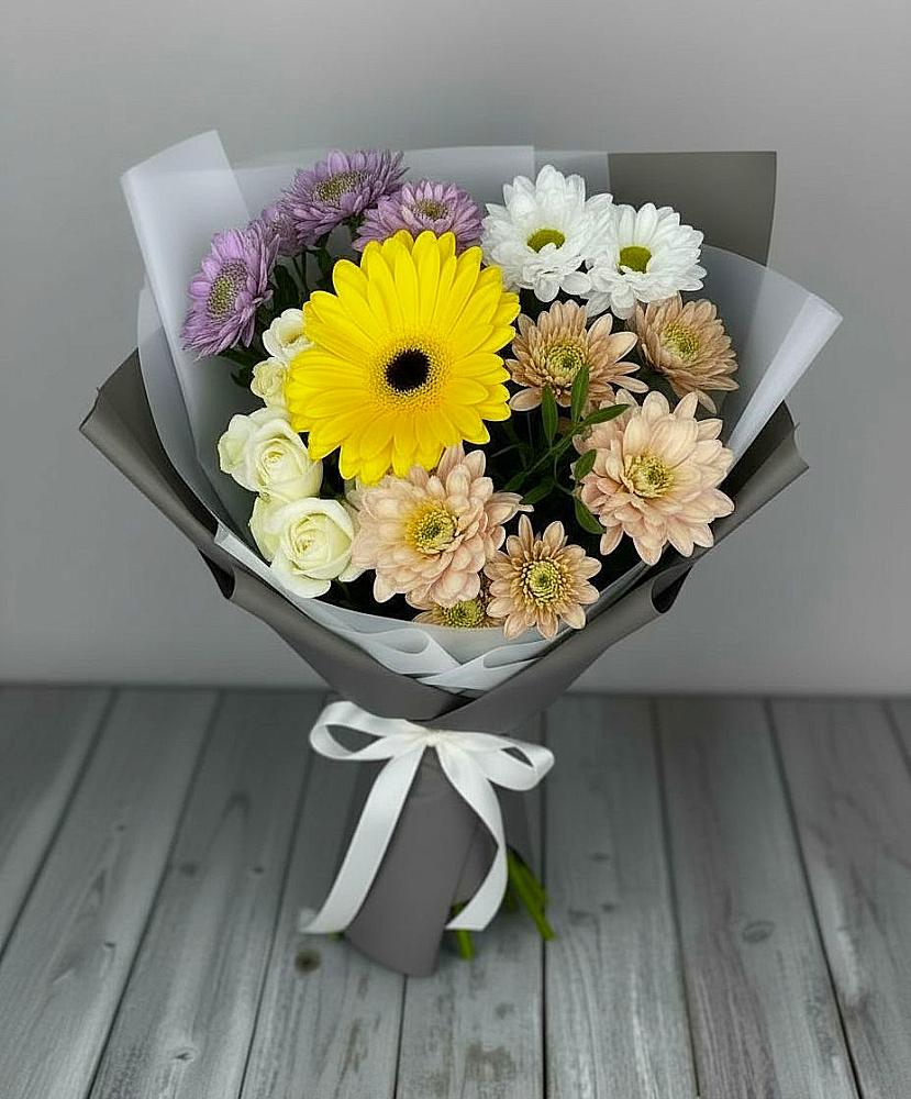 Букет цветов из: Розы, Герберы и Хризантемы в Радужном Владимирской области