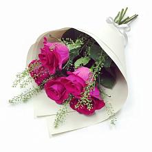Букет цветов из:  Розы в Радужном Владимирской области