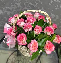 Цветочная композиция из Розы в корзине #REPLACE_PRED# Радужном Владимирской области