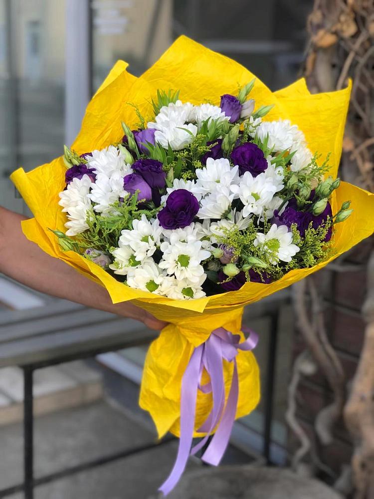 Букет цветов из: Ирисы, Хризантемы и Ромашки в Радужном Владимирской области