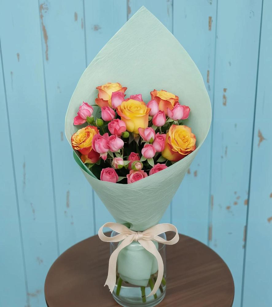 Букет цветов из: Розы в Радужном Владимирской области