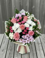Букет цветов из:  Альстромерии, Гвоздики, Розы и Хризантемы в Радужном Владимирской области