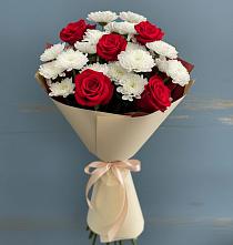 Букет цветов из:  Розы и Хризантемы в Радужном Владимирской области