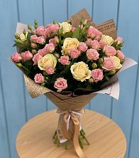 Букет цветов из:  Розы в Радужном Владимирской области