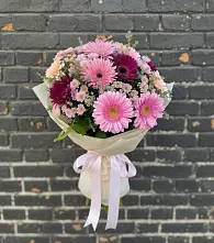 Букет цветов из:  Герберы и Хризантемы в Радужном Владимирской области