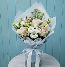 Букет цветов из:  Розы и Лизиантусы в Радужном Владимирской области