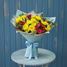 Букет цветов из:  Альстромерии и Хризантемы в Радужном Владимирской области