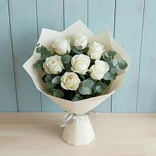 Букет Белые розы в Эвкалипте в Радужном Владимирской области