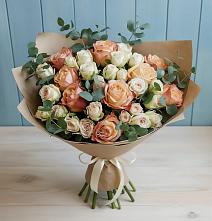 Букет цветов из:  Альстромерии и Розы в Радужном Владимирской области