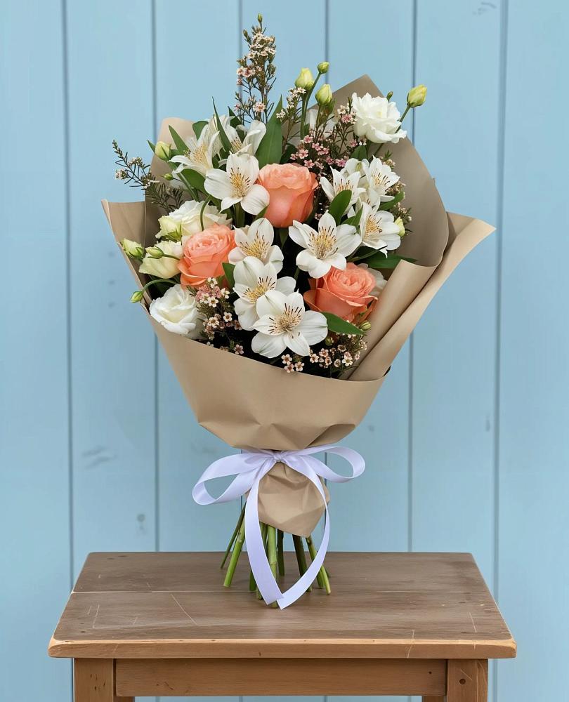 Букет цветов из: Альстромерии, Лизиантусы, Розы и Хризантемы в Радужном Владимирской области