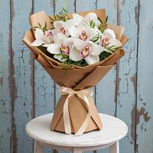 Букет цветов из:  Орхидеи и Розы в Радужном Владимирской области